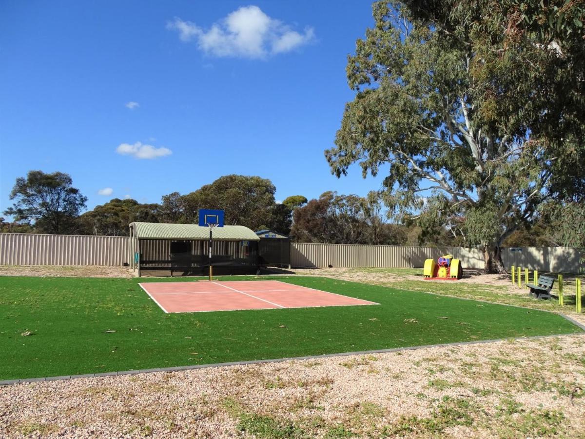 Moonta Bay Cabins Motel Port Moonta Luaran gambar